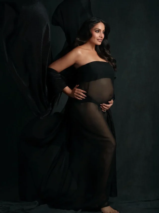 Bipasha Basu Pregnant photo with Karan Singh Grover